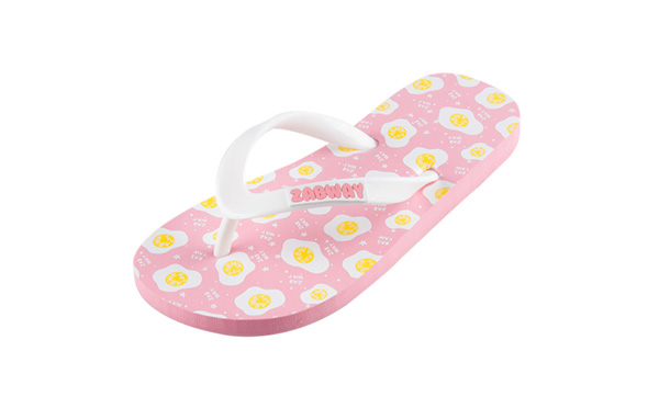 {振揚(yáng)實(shí)業(yè)是拖鞋廠(chǎng)家、拖鞋加工廠(chǎng)、拖鞋代工廠(chǎng)、高端拖鞋定制、人字拖加工廠(chǎng)、定制拖鞋工廠(chǎng)、品牌拖鞋代工廠(chǎng)、涼鞋代工廠(chǎng)、沙灘拖鞋廠(chǎng)家、涼鞋廠(chǎng)家，提供經(jīng)典款高功能拖鞋，美型拖鞋，耐磨防滑拖鞋。}